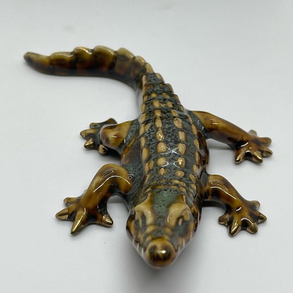 Golden Pond Collection by GREEN TREE Aligator - Picture 3 of 9